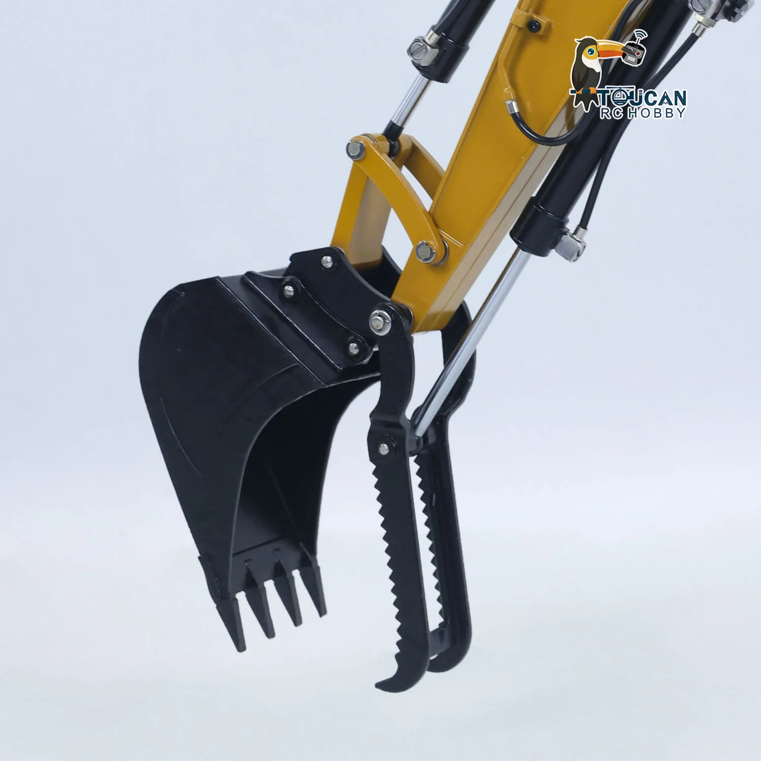 

C308 1/14 RC Hydraulic Excavator 4 Valve 2Arms Radio Controlled Digger Model Upgraded Version Metal Bucket Electric Lifting