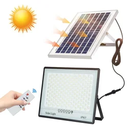 Projecteur Solaire LED Imperméable Conforme à la Norme IP67, Éclairage d'Extérieur, Lumière du Soleil, Idéal pour un Jardin, des Bâtiments ou un Urgence, Applique Murale