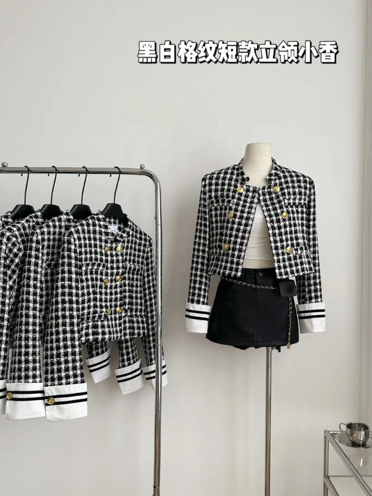 

Temperament Fashion Plaid Women's Jacket Autumn And Winter Warm And Elegant Commuter Coat Fashion Jacket