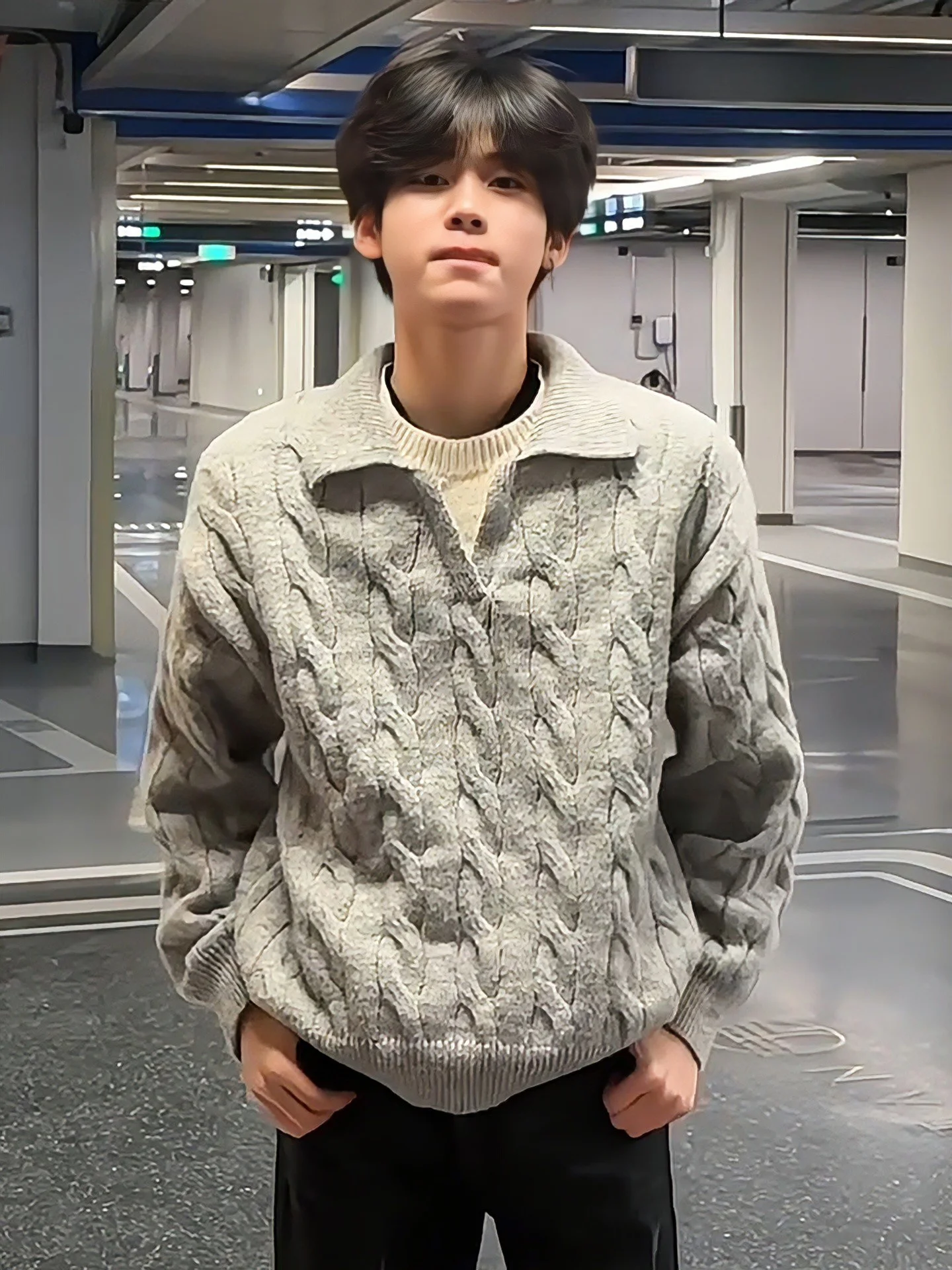 

Light Grey American Style Men's Knitted Sweater V-Neck Loose Fit Spring Autumn Winter Leisure Style Outerwear Knitwear