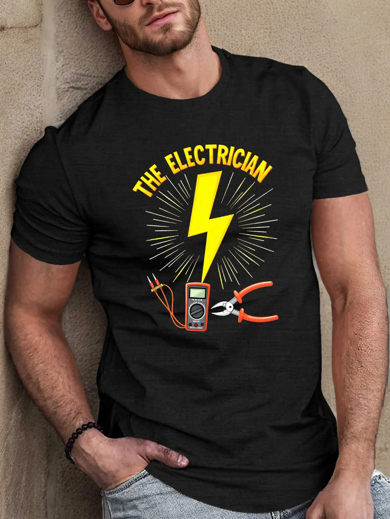with Electrician Tools & Lightning Bolt Design-100% summer casual O-neck short sleeve printed men's T-shirt.