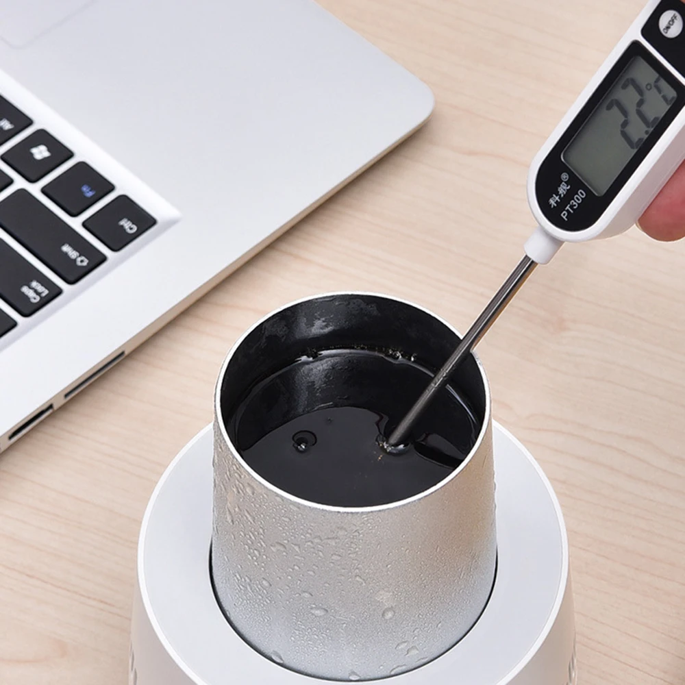 ثلاجة صغيرة محمولة للسيارة ، تبريد منزلي ثنائي الغرض ، كوب تبريد صغير ، شاحنة كبيرة 12 فولت ، 24 فولت