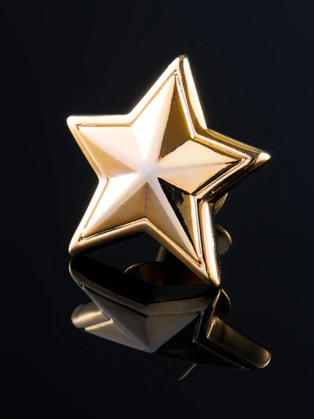 ゴールデンスター チェストピン メンズとレディース スーツ シャツ アクセサリー 防光 ウォークボタン 縫製不要 ファッション カジュアル 純色