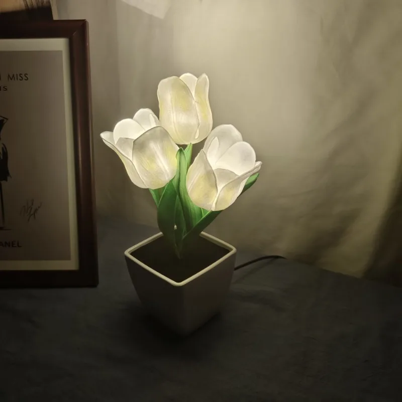 Luci notturne a LED lampada da scrivania per camera da letto a forma di fiore spina europea lampada da comodino per lettura da tavolo per la casa