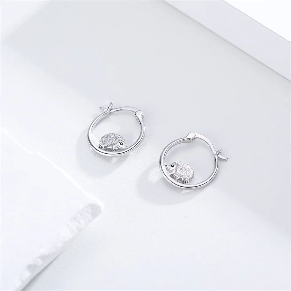 Harong Classic Trendy Cute Animal Earrings Realistic Hedgehog Round Silver Plated Earrings for Girl Woman Halloween Gift