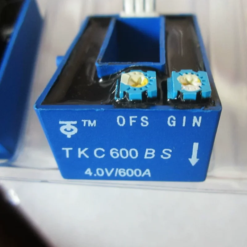 1PCS TKC50BS TKC75BS TKC100BS  TKC150BS TKC200BS TKC300BS TKC400BS TKC500BS  TKC600BSS Hall current sensor  DC 4V Feedback KR