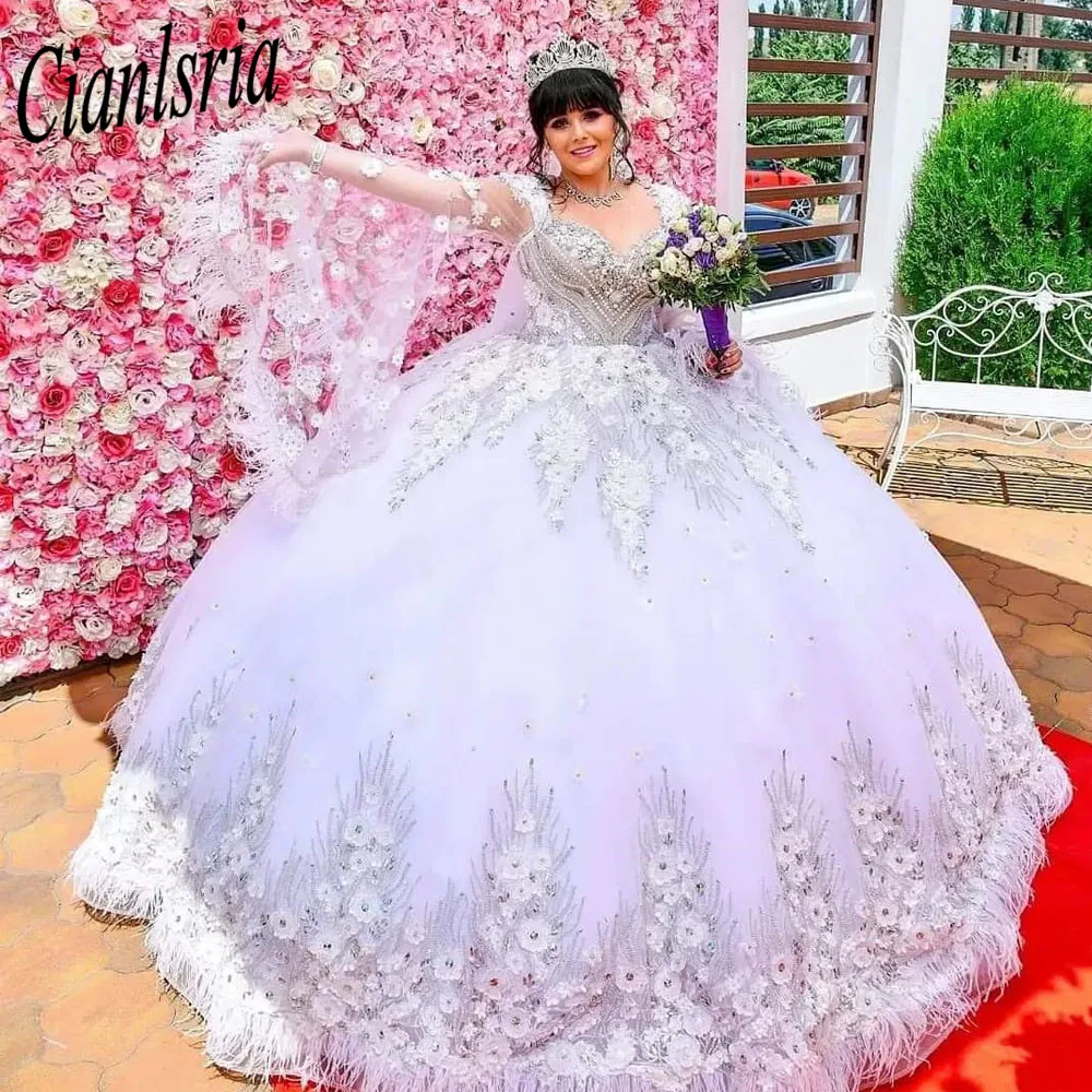 Luxury Sparkly Quinceanera Dresses Mesh Pearls Ball Gown Golden Sequins Appliques Long Sleeve Sweet 16 Dress Prom Party Wear