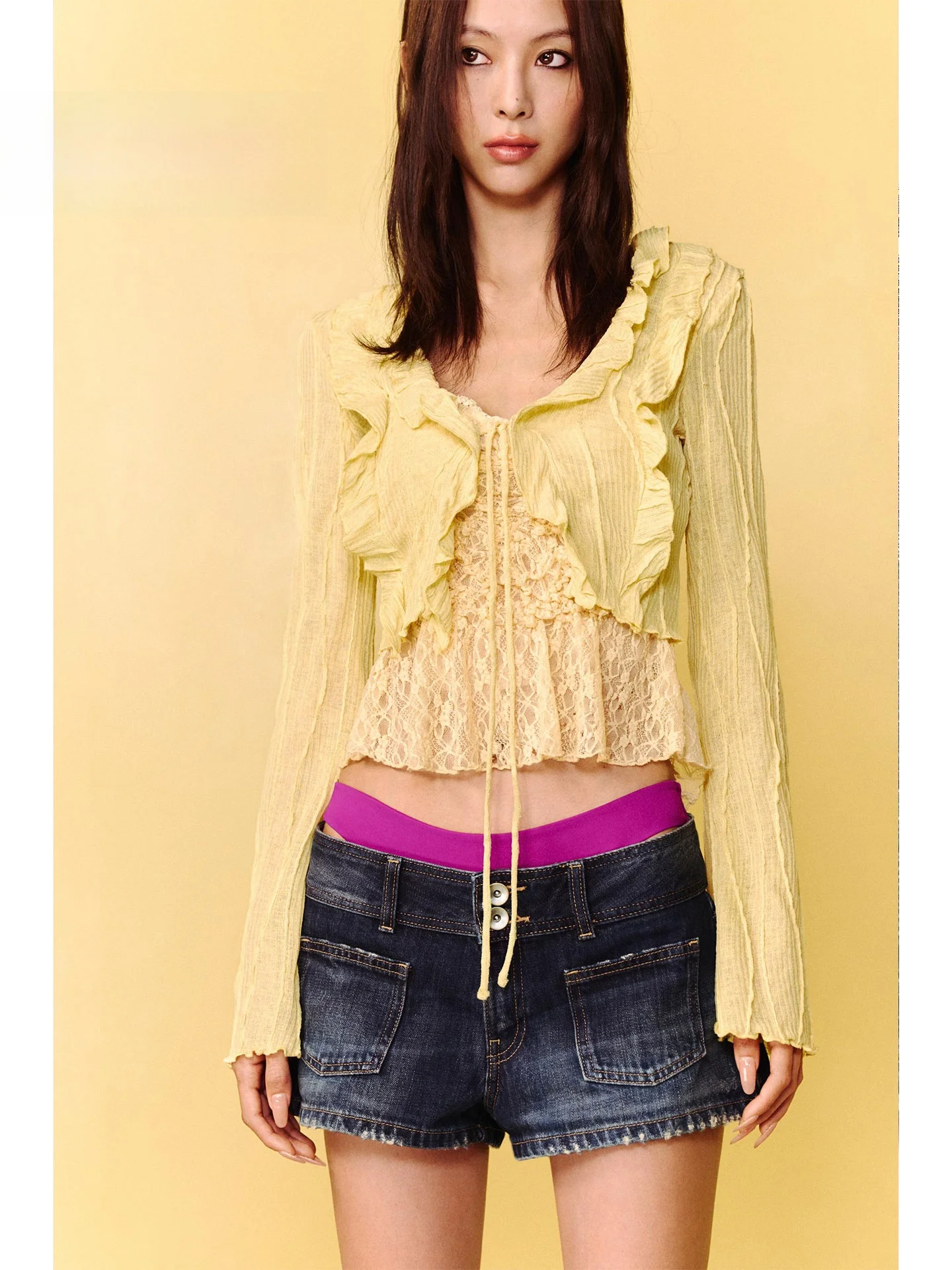 

Fashionable Spicy Girl American Style Low Waist Double Buckle Super Short Jeans Shorts Women Slimming Summer 2026 Ladies' Jeans