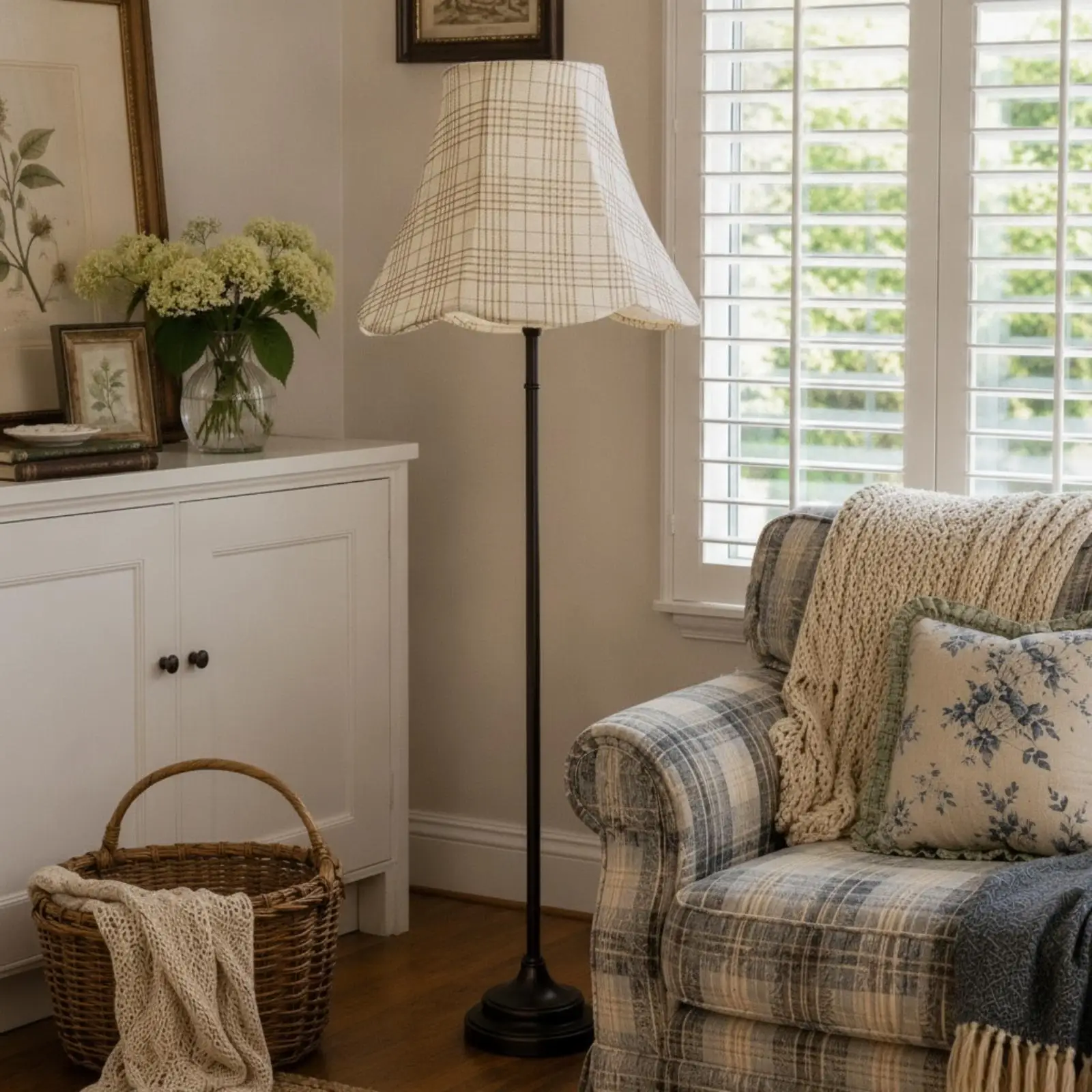 abat-jour-en-tissu-plisse-facon-velours-cotele-diffuse-la-lumiere-doucement-ideal-pour-table-de-chevet-salon