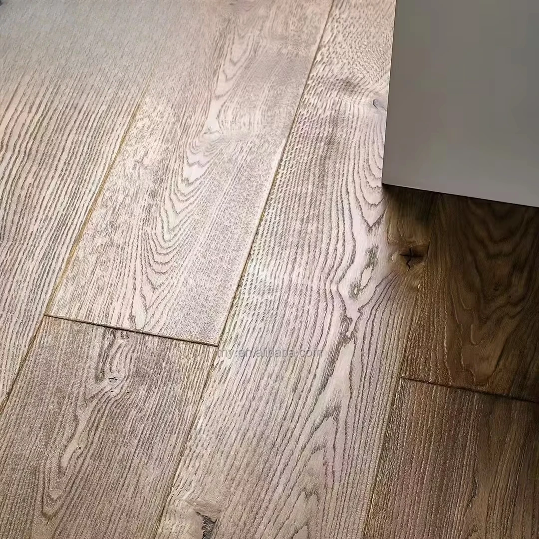 Maßgeschneiderte Version für den Innenbereich mit breitem Bretter, Wohnzimmerboden aus Eichenholz