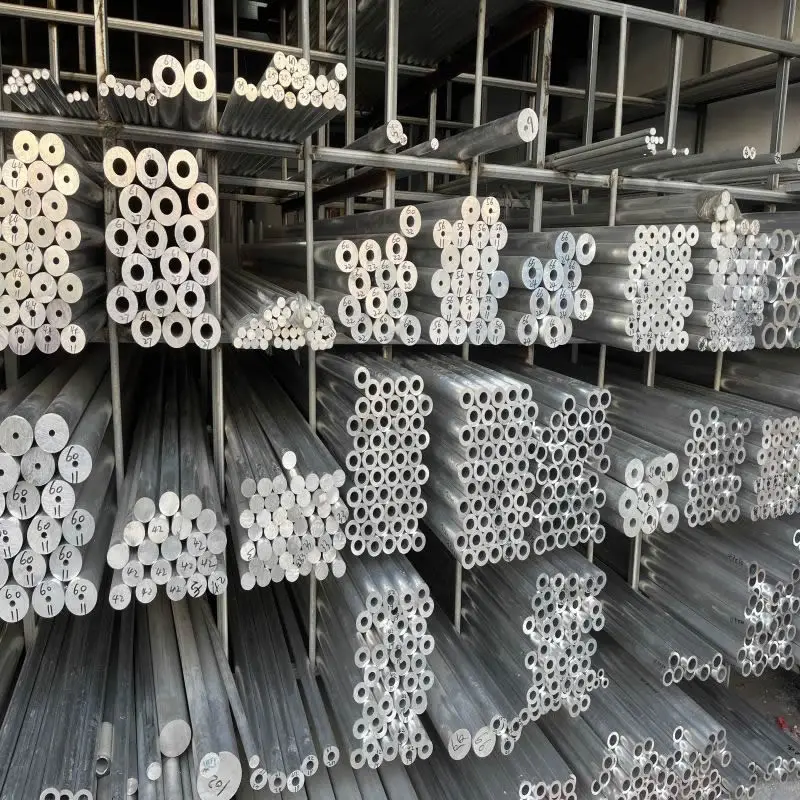 Tube Carré En Aluminium 6063 - 100 Mm X 100 Mm X 5 Mm Épaisseur X 100 Mm Longueur