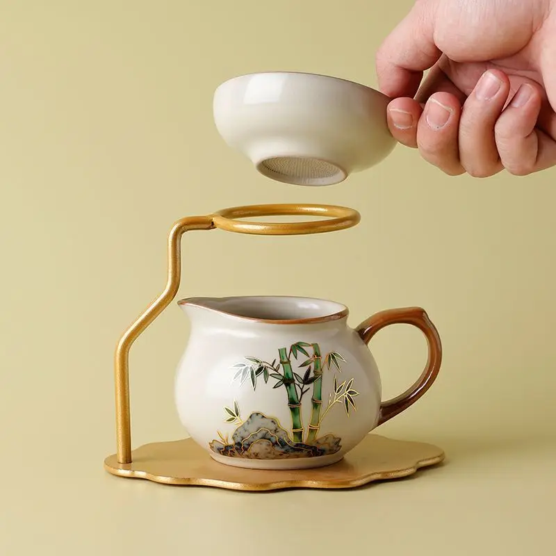 Integrated Fair Pitcher Tea Strainer with Holder Beige Ru Kiln Ceramic Tea Insufer Lazy Tea Maker Creative Teacup Teapot