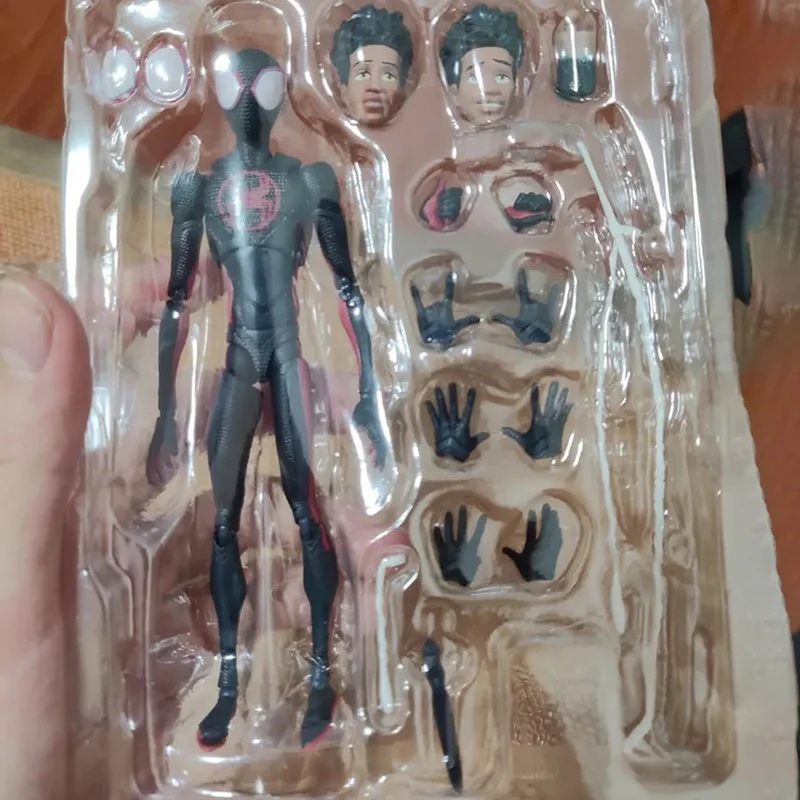 لعبة شخصيات Marvel CT Factory SHF Miles Spider-Manaction القابلة للجمع على قيمة البضائع المتحركة القابلة للجمع