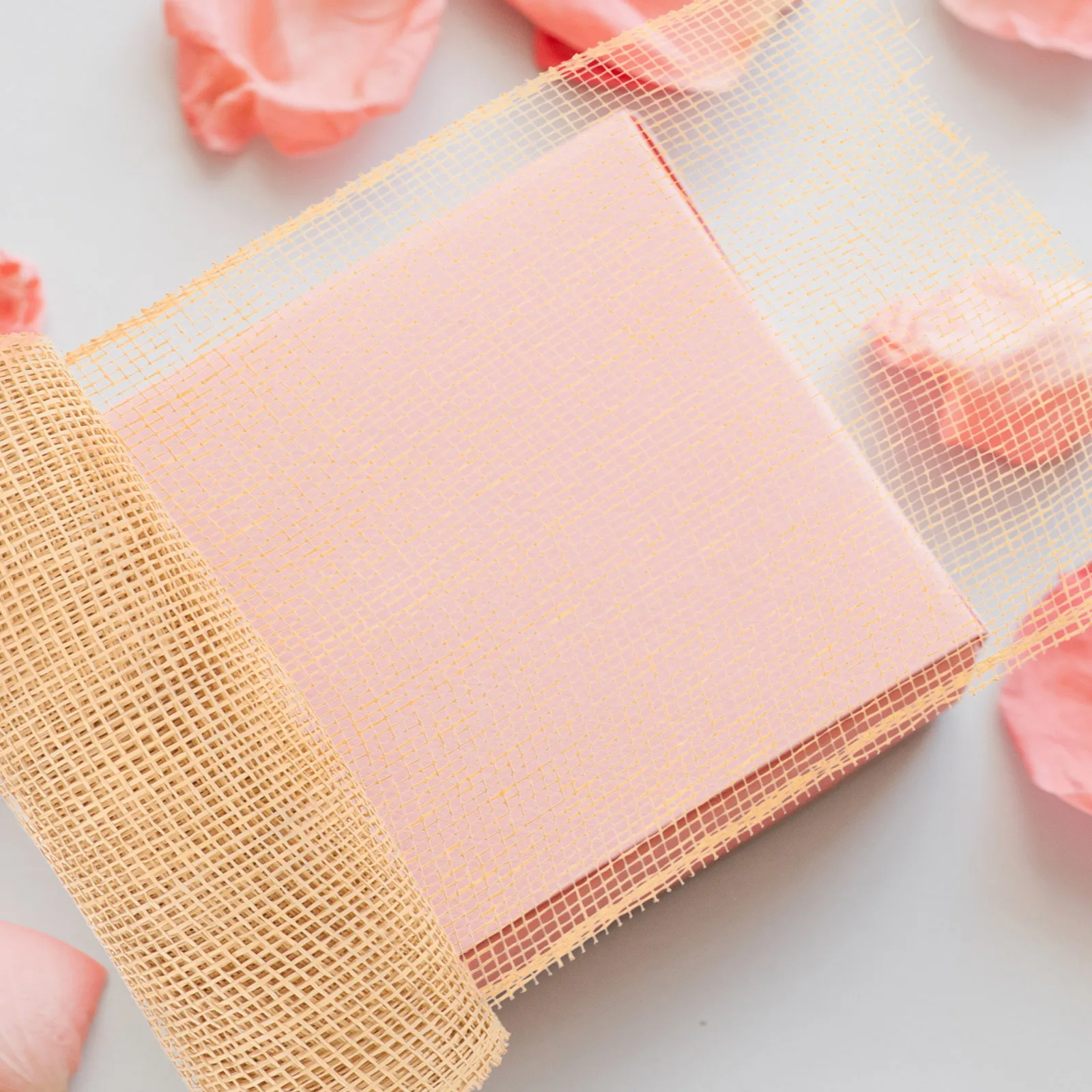 

3 Pcs Plastic Mesh PP Burlap for DIY Crafts Wedding Gift Wrapping Yellow Beige Green Burlap Mesh Wreaths Flower Packaging