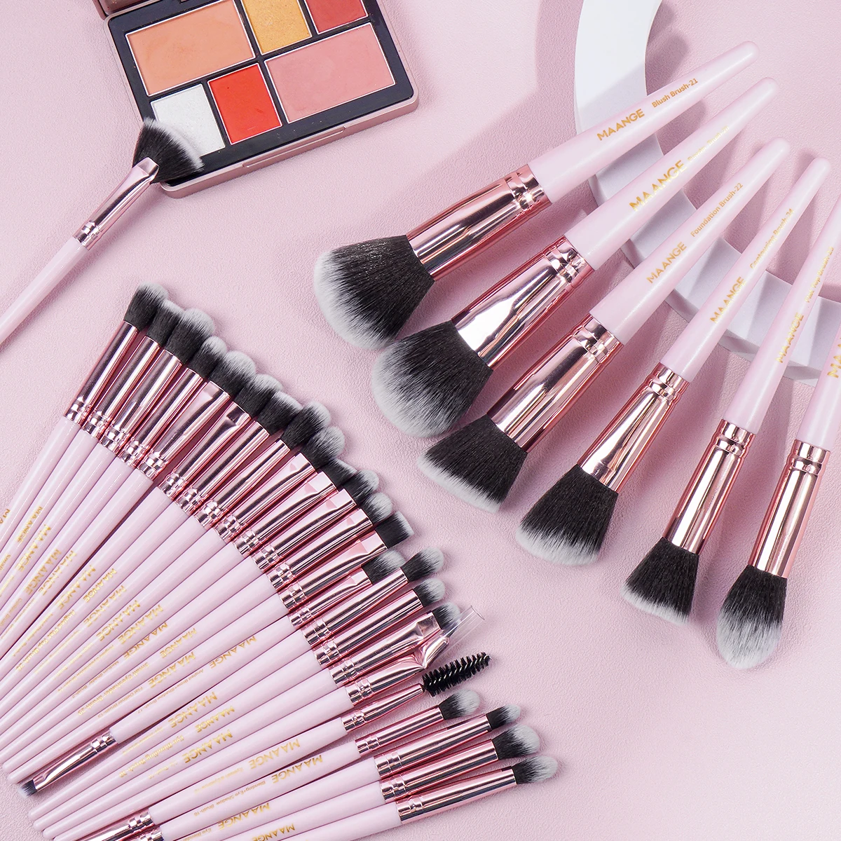 MAANGE 30PCS Makeup Brush Set Kabuki Foundation Powder Eyeshadow Brush Blending Soft Fluffy Makeup Brush Full Set for Travel