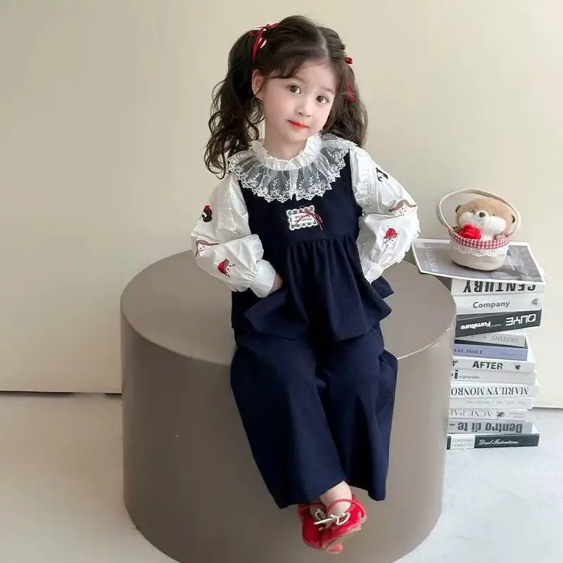 

Girl's Vest Autumn Set 2025 New Girl Baby Korean Edition Lace Embroidered Shirt Fashion Vest Straight Leg Pants Three-Piece Set