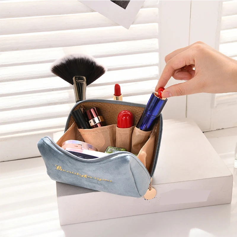 Women\'s Cosmetic Bag Zipper Velvet Beauty Makeup Bags Travel Female Girl Brush Lipstic Storage Toiletry Kit Pouch Toiletry Bags