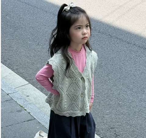 Girl Vest 2025 Autumn New Children's Clothing Korean Style Girl Baby Soft Mohair Hook Flower Vest Casual Simple All Match