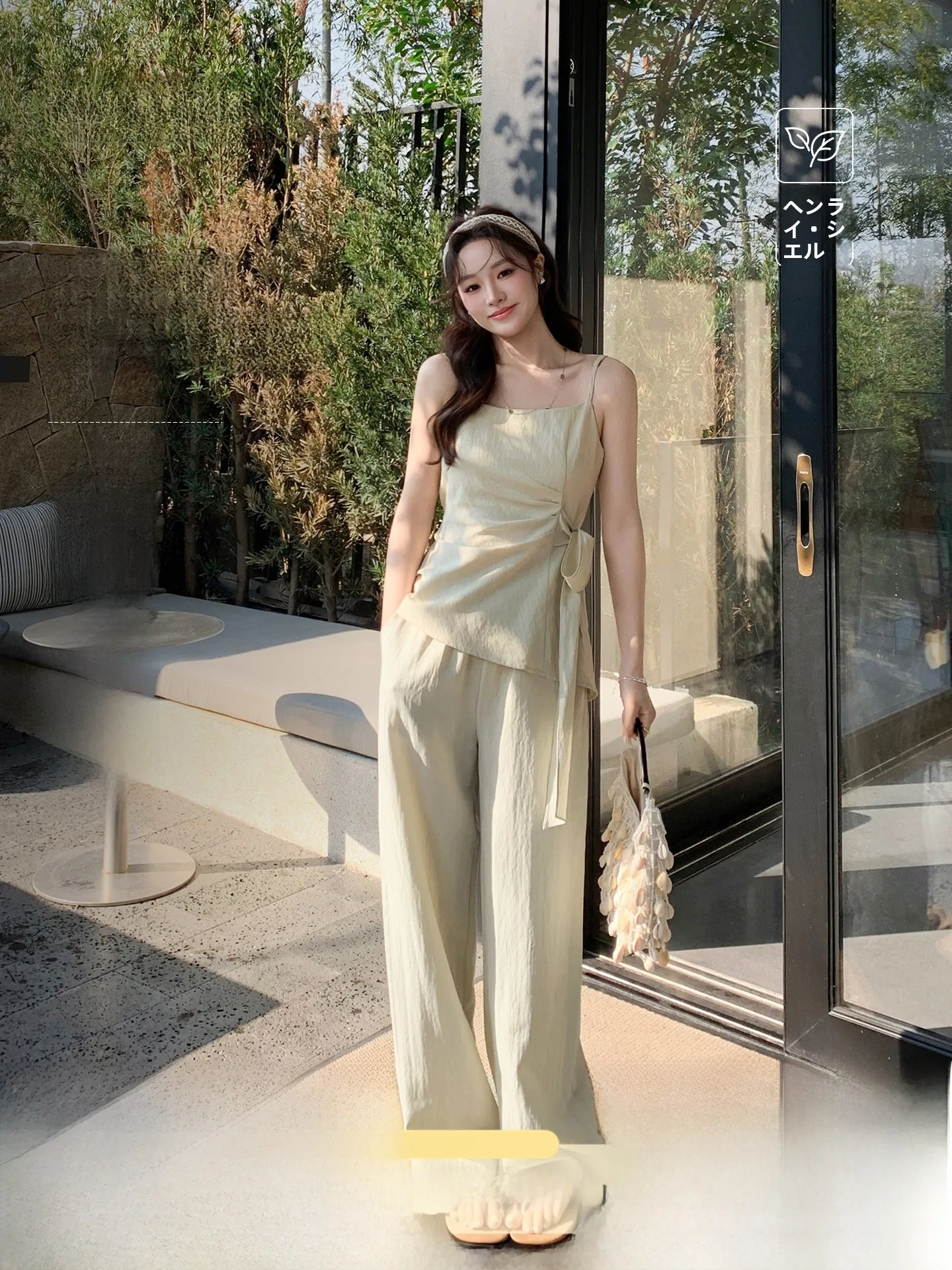 

Faionable Casual Women's Two-Piece Set with Belt High Waist Straight Leg Pants ort Sve Strap Tops in Pure Color
