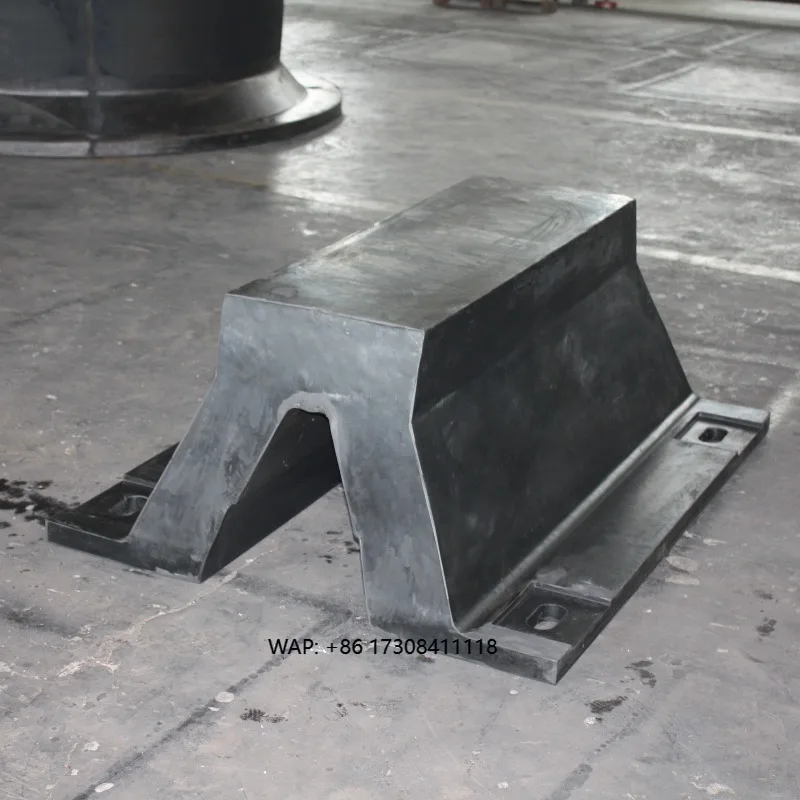 Black Color PIANC Standard Super Arch Jetty Rubber Fender