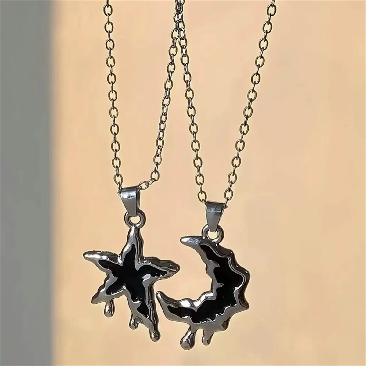 Charm Trend Star Moon Necklace Irregular Creative Pendant Retro Sweet Cool Spicy Girl Style Jewelry Accessories Party Gift 2025