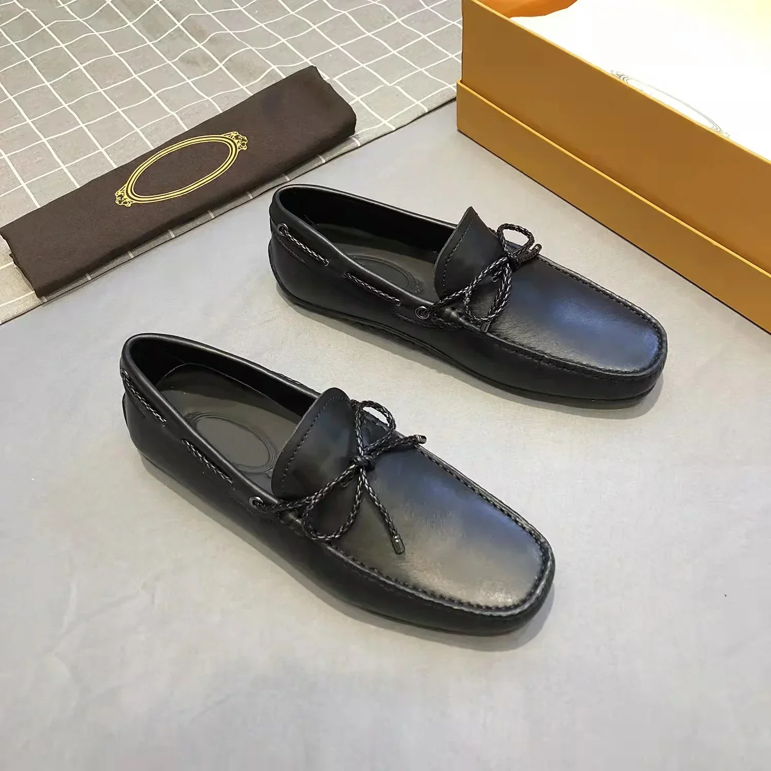 

Spring Summer and Autumn New Bean Shoes Men's Shoes Deer Skin Suede Flat Bottom Casual Genuine Leather Shoes mens loafers luxury