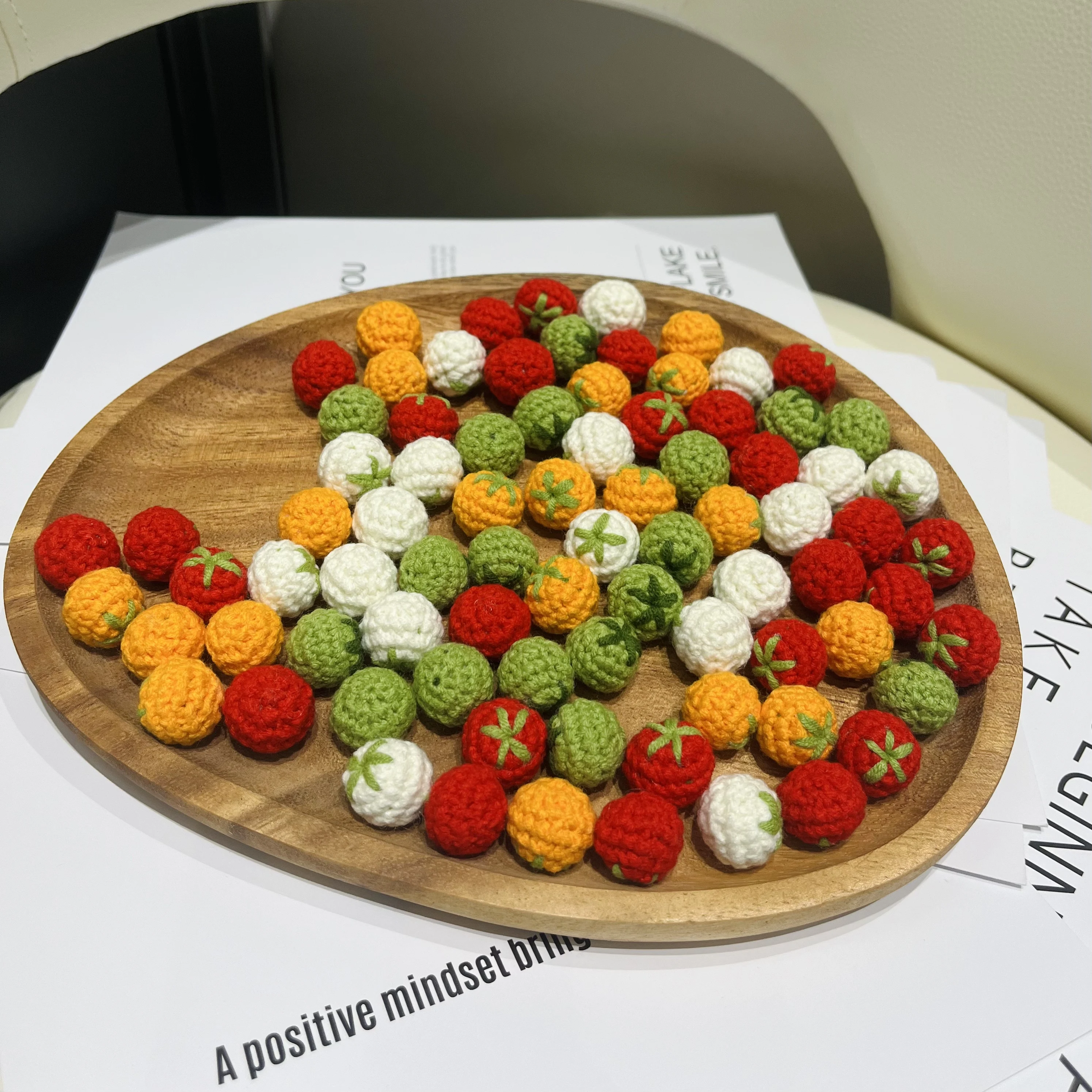 

10 шт. 1,8 см мини-подоматы красный/белый/зеленый/оранжевый вязаный овощ DIY хлопковая плюшевая обувь с фруктами, одежда и аксессуары для шапок