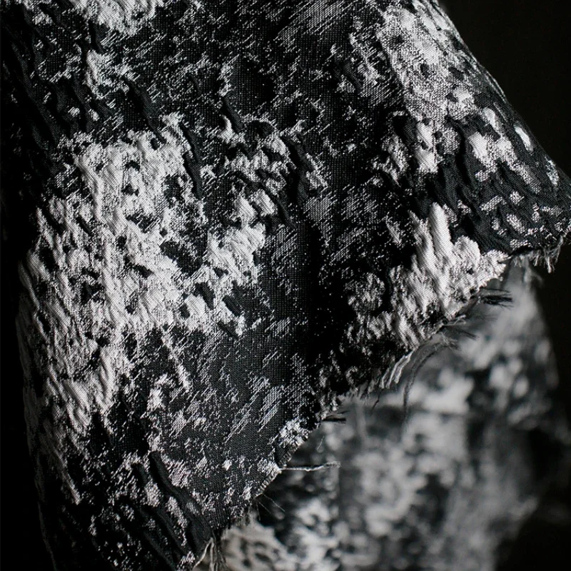 

Рельефная жаккардовая ткань Верхнее платье Дизайнерская одежда Ткань Оптовая продажа Ткань на метр для шитья DIY Полиэстер Материал