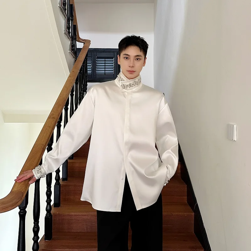 

Мужская элитная атласная рубашка с драпировкой, длинными рукавами, ручной вышивкой бисером, роскошная, модная, весна-осень, воротник-стойка, свободный крой, молодежный тренд