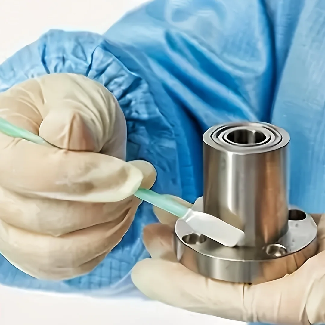 プリント、光学機器、カメラ、工芸品、車のディテーリング用の、ふわふわしない繊維チップとプラスチックハンドルを備えた精密洗浄綿棒