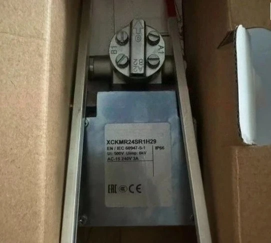 Brand New Original Switch XCKMR24SR1H29 1PCS Fast Delivery