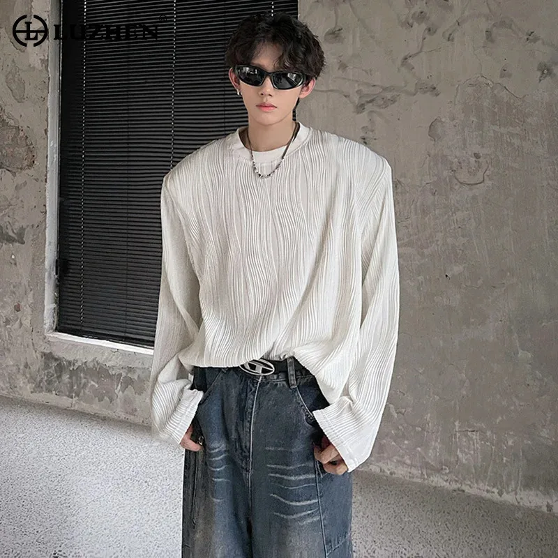 LUZHEN Color Elegant Textured Pleated Design Long Sleeve T-shirts Solid Men's 2025 Autumn New Round Neck Casual Clothes JY5815