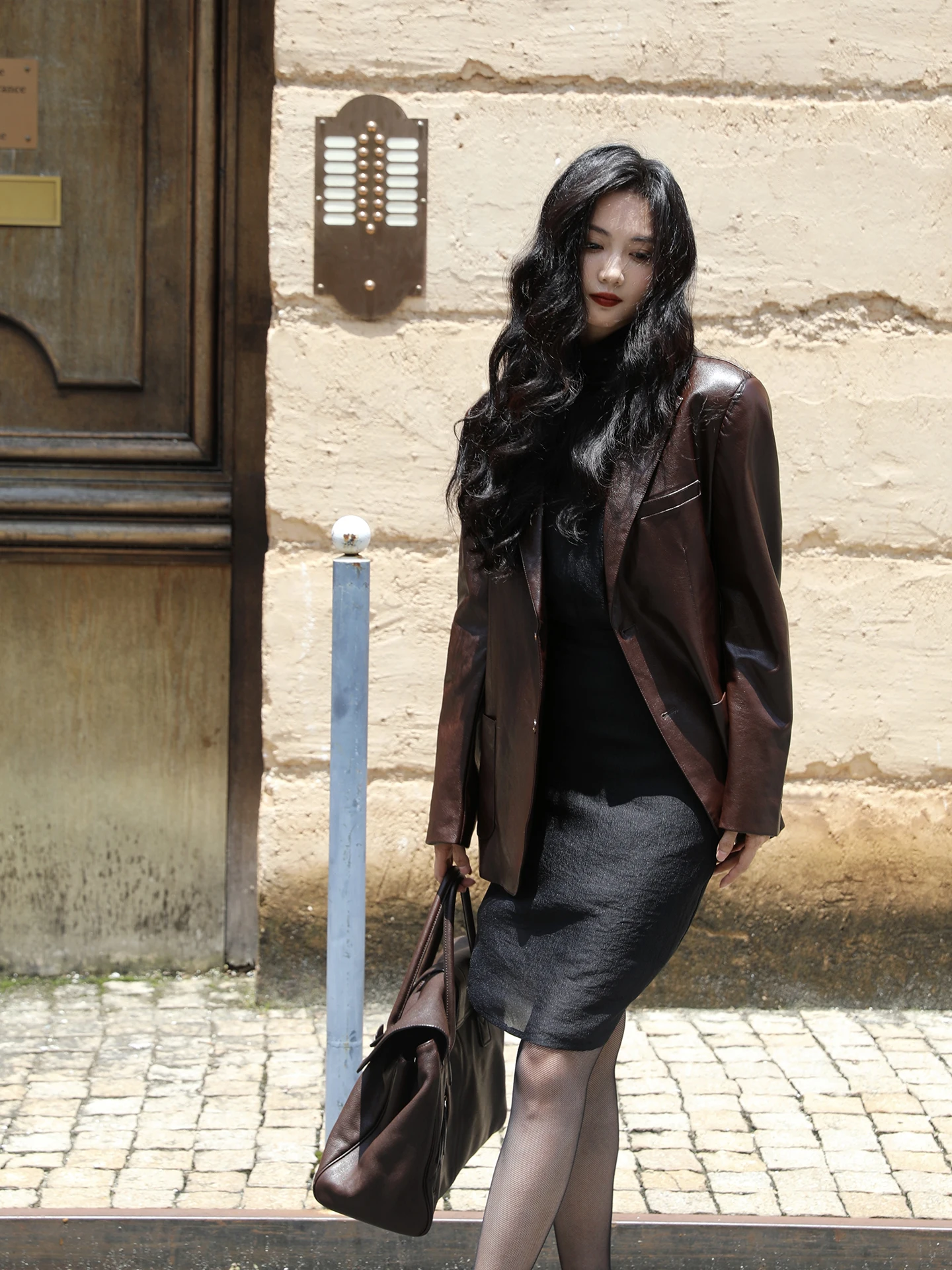 TAIYANG OFFICE レトロハイエンド PU レザージャケット女性のクールスタイル通勤肩丈スーツアウター長袖