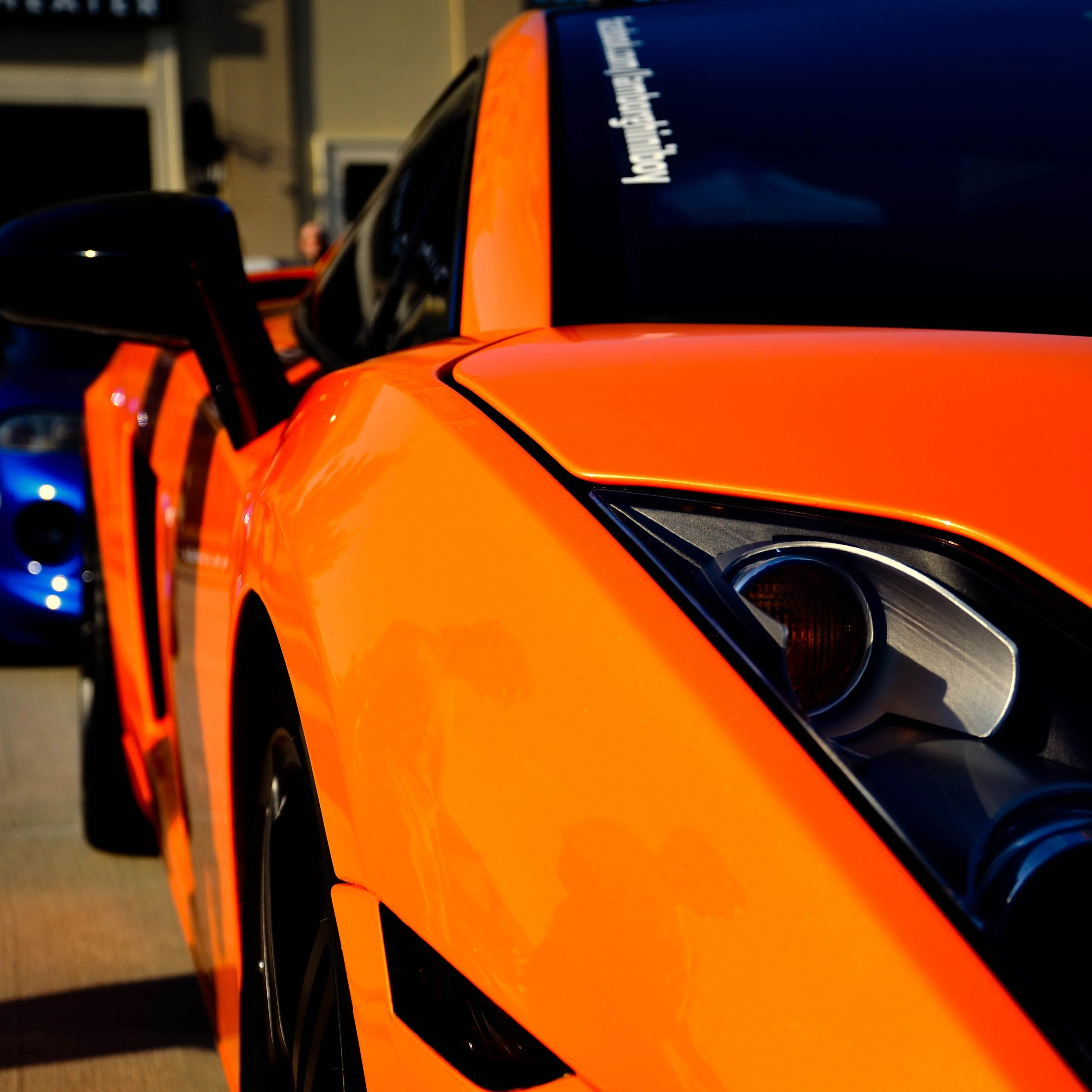 

1.52*15m Factory OEM Car Wraps Sticker Supplier Glossy Wrapping Film Auto Body Car Wrap Roll