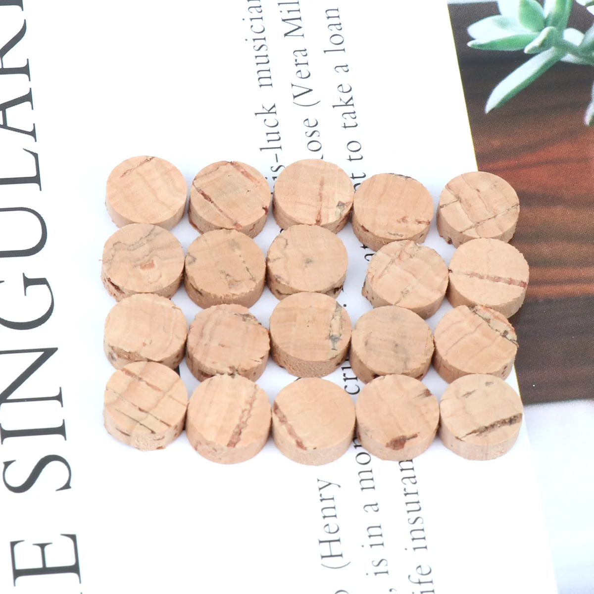 

20Pcs Saxophone Mat Cork Replacement Pads for Oboe Clarinet Repairs High Elasticity Airtight Sealing Performance Light Brown