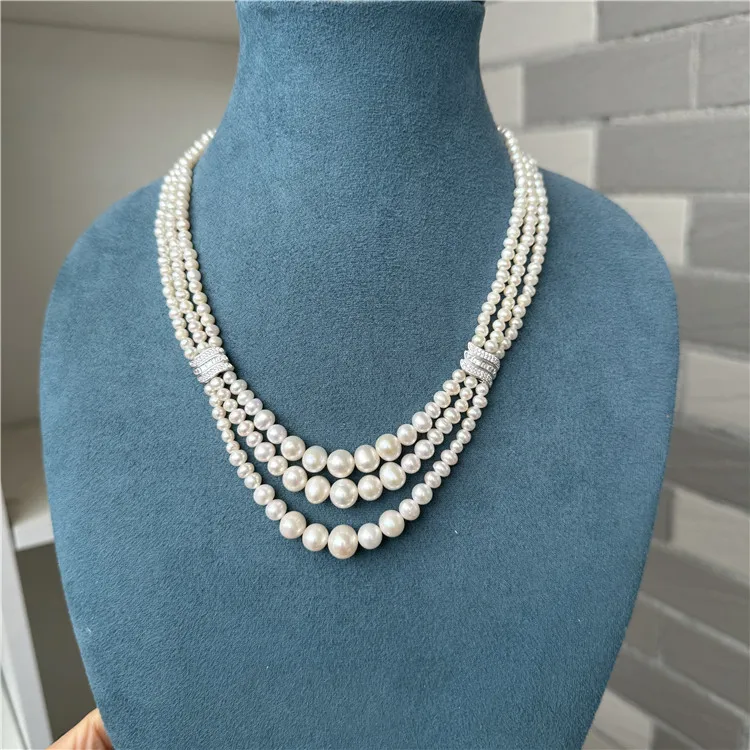 

New natural pearl necklace with multi-layer short collarbone necklace