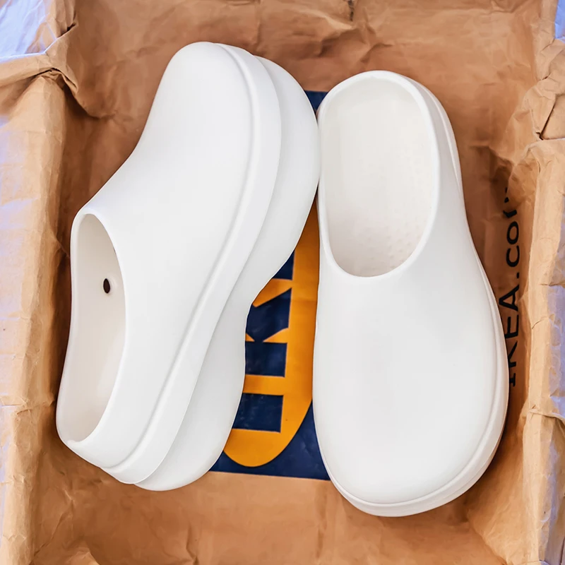 Scarpe da cuoco da uomo antiscivolo impermeabili resistenti all'olio resistenti all'usura scarpe da lavoro da cucina fondo morbido per stare in piedi e camminare