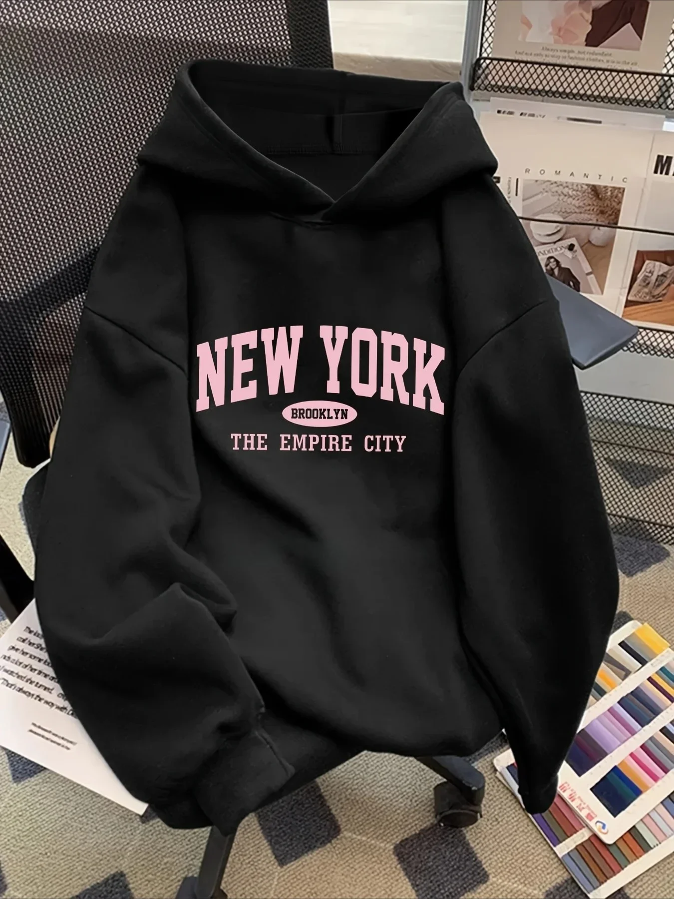 Fit, New York, Buchstabenmuster, lässiger Stil für Jungen und Mädchen, modischer Kapuzenpullover für Kinder, locker geschnittenes Sweatshirt mit geometrischem Muster, warm. – Detail 4