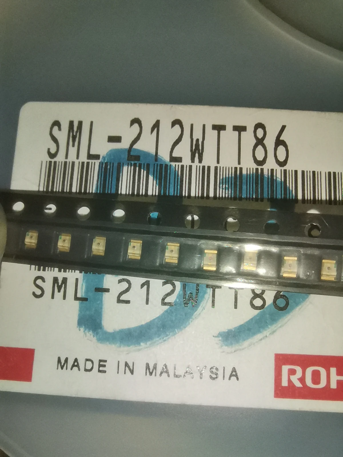 

50PCS/SML-212WTT86 0805 (2012) Yellow Highlight Standard Indicator LED Wavelength 590nm
