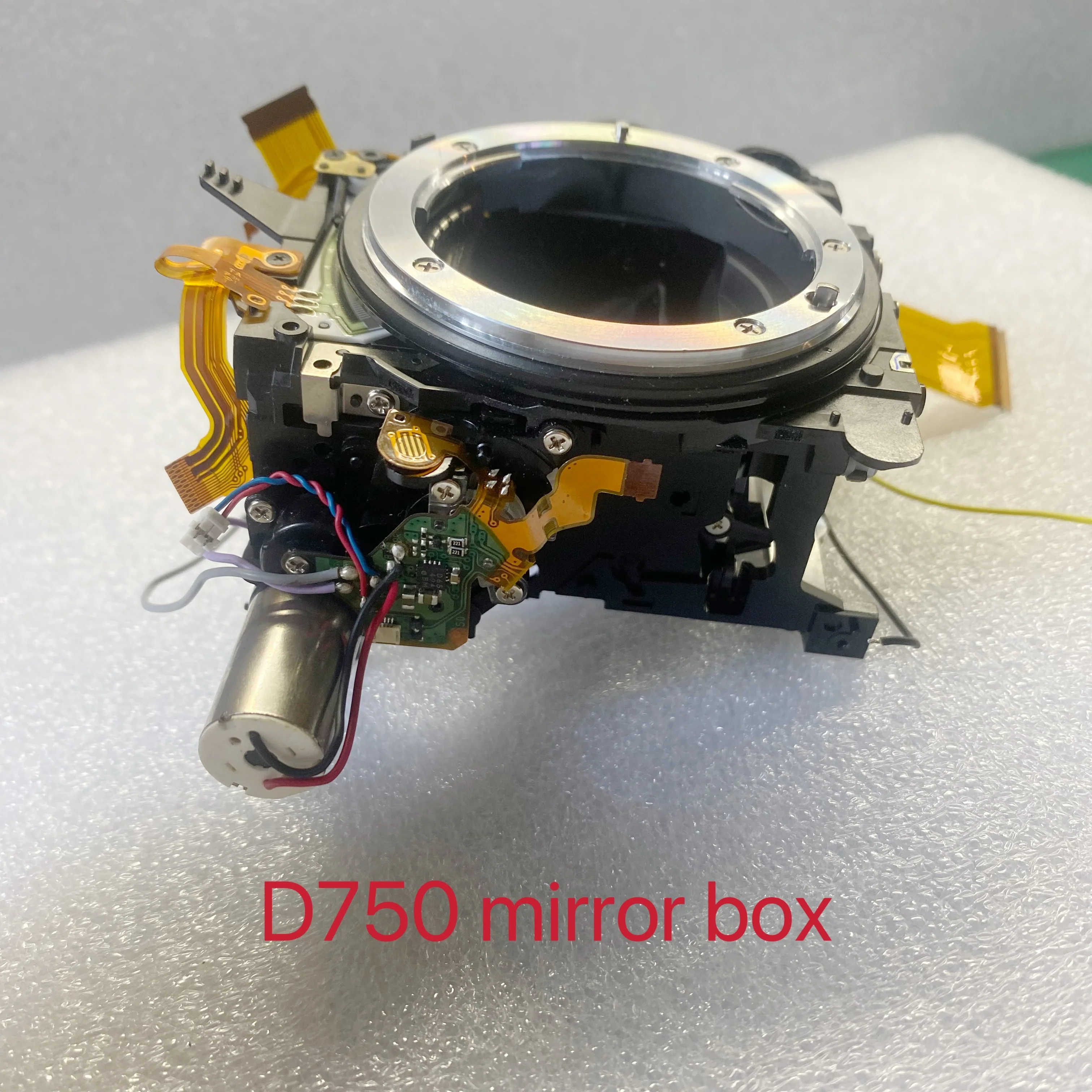Original mirror box for Nikon D750 repair parts without shutter without aperture