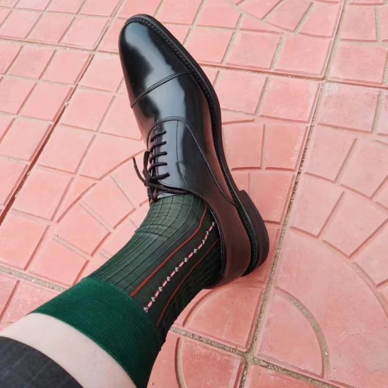 Dark Green Men Socks Sexy Exotic Retro Jacquard Ultra Thin High Quality Mid Calf Socks Man Business Dress Stripe Nylon Stockings