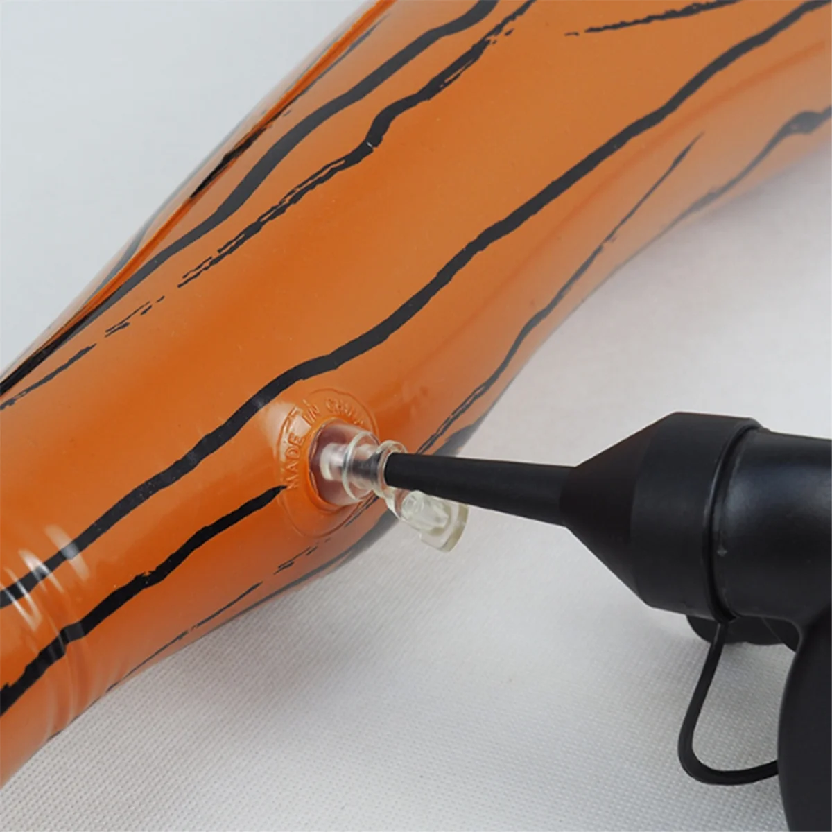 ABYA Electric Air Pump for Inflatables Portable Quick-Fill Air Pump with 3 Nozzle Inflator&Deflator Pumps for Outdoor EU Plug