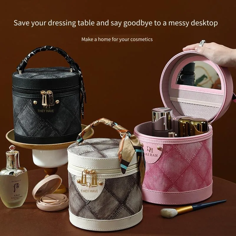 

18.5x17.5x19.5cm Large Capacity Makeup Organizer Bag Maillard color Portable Hand Carry Gift Waterproof Toiletry Pouch for Women