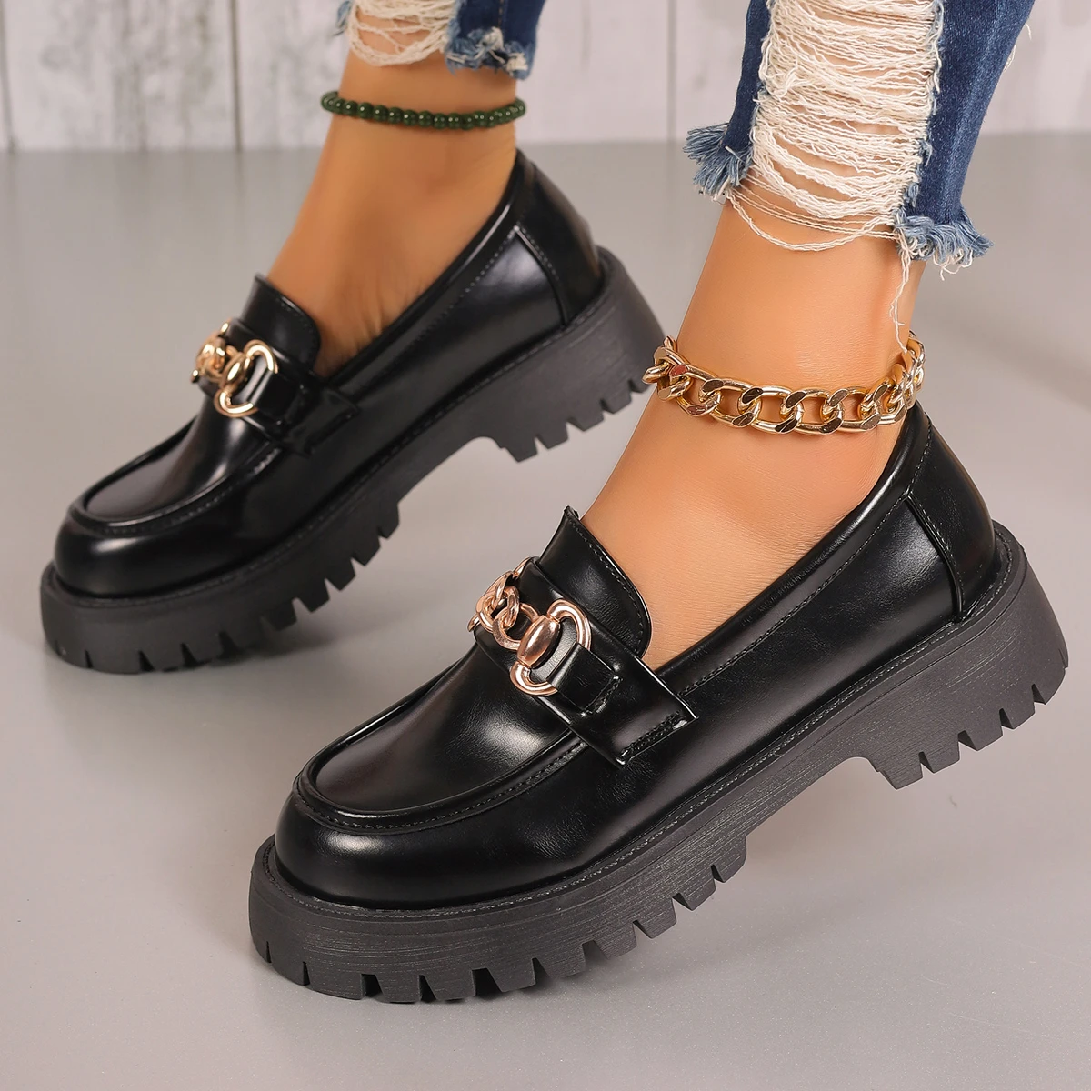 Women Sneakers New Fashion Mary Janes Round Flats Loafers Oxfords Platform Casual Metal Chain Women Sneakers Zapatillas Mujer