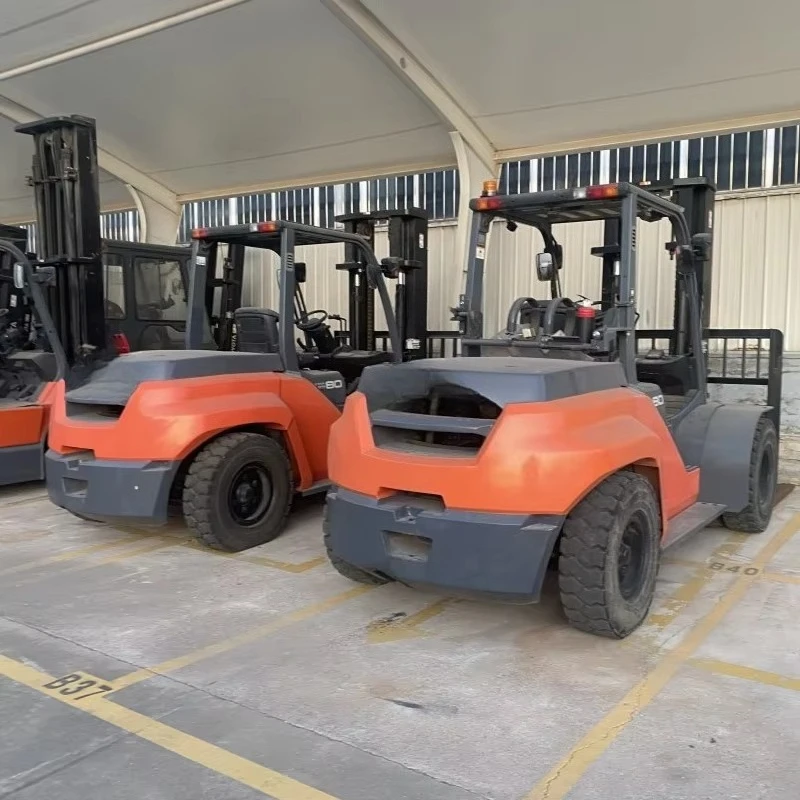 Japan Second-Hand Toyot 8F80 Forklift 8Ton Power Strong Solid Tire Forklift for Sale