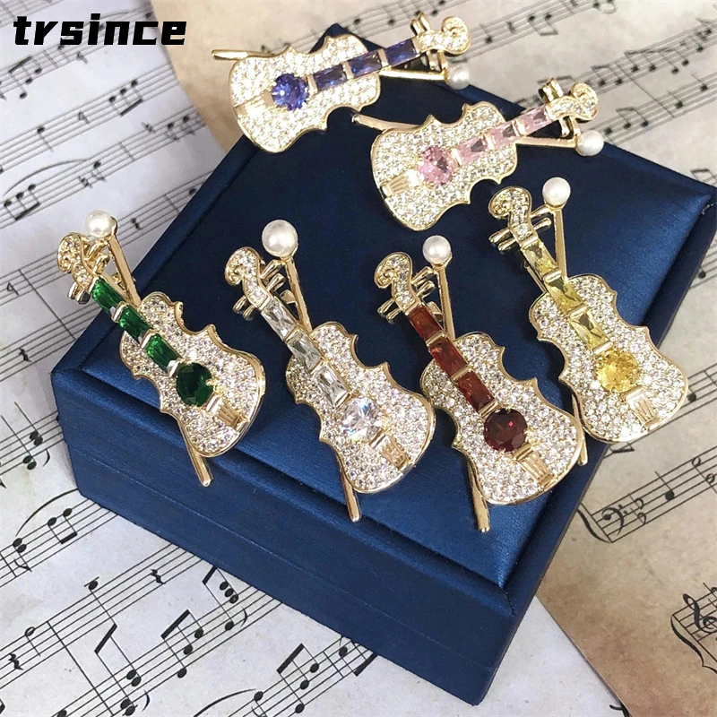 Exquisite Violin Brooch Zircon Crystal Brooches Music Play Lapel Jewelry Pin Concert Gift Female Luxury Fashion Elegant Corsage