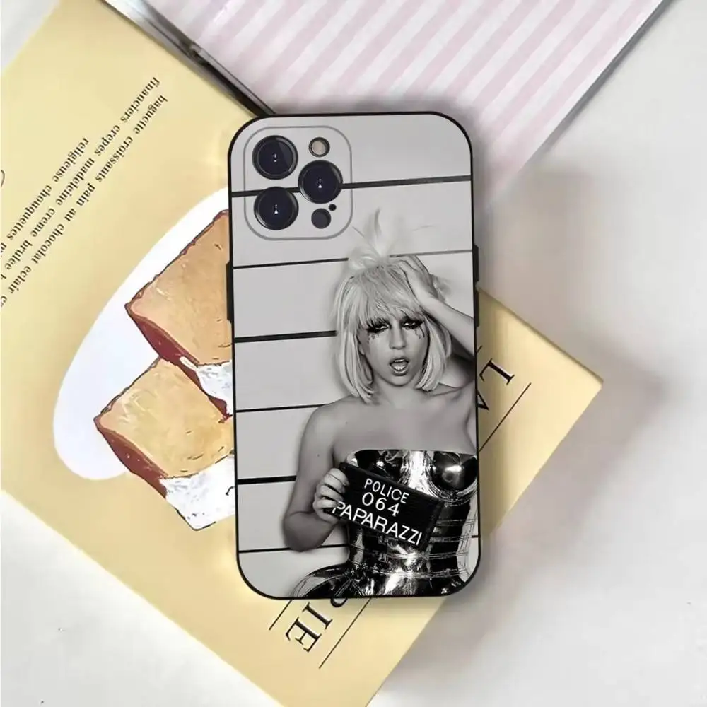 حافظة هاتف Singer L-Lady Gaga لهاتف iPhone 6,17,16,15,14,13,12,11 Plus,Pro Max,XS,X,XR,SE,Mini,8,7,غطاء أسود من السيليكون الناعم #6