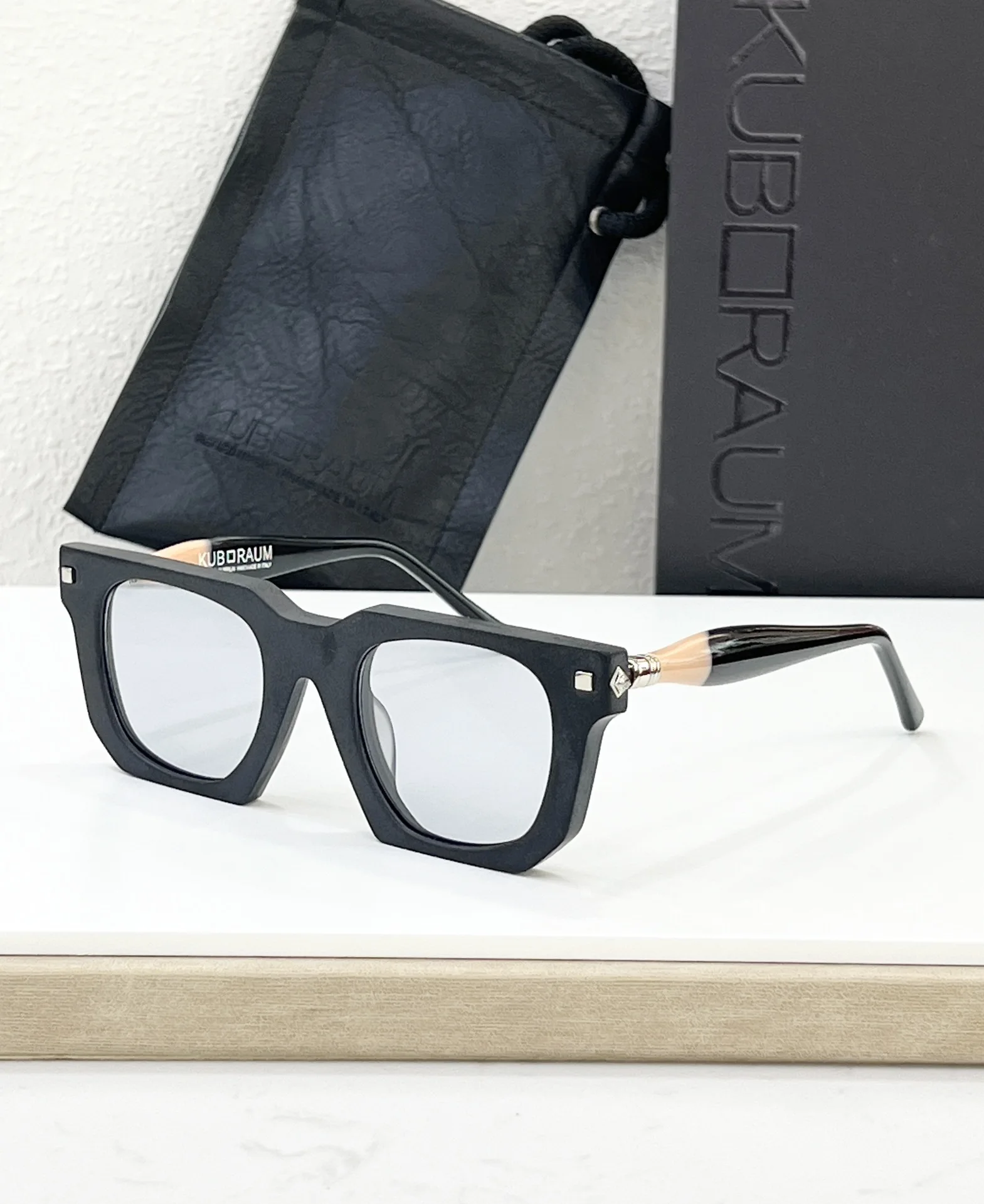 

KUBORAUM Men's Classical Vintage Craft Black Sunglasses MaskeJ3 Trendy Original High Street Thick Acetate Solar Woman Glasses