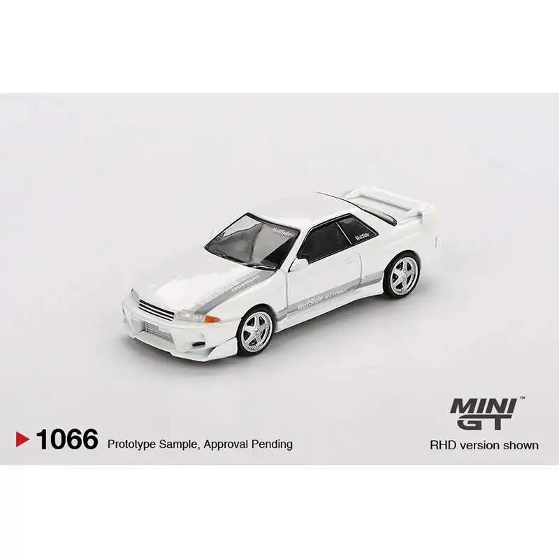 MINIGT 1066 1:64 Nissan Skyline GTR R32 VeilSide Combat C-I White Diecast Car Model Collection Toys