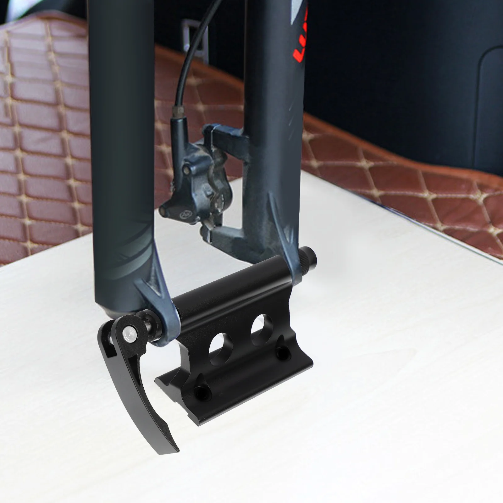 

Aluminum Alloy Quick Release Fork Mount Bike Holder for Car Travel Stable Installation Practical Design Bike Rack